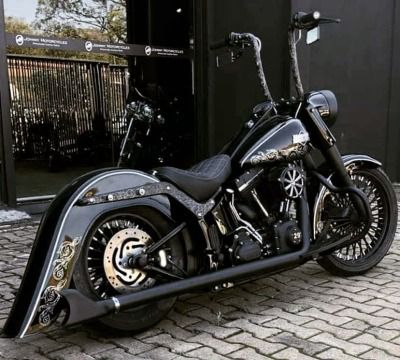 Harley Softail Custom, Harley Softail Deluxe, Мотоциклы Harley Davidson, Custom Motorcycles Harley, Bagger Motorcycle, Motos Harley, Cholo Style, Custom Street Bikes, Softail Custom