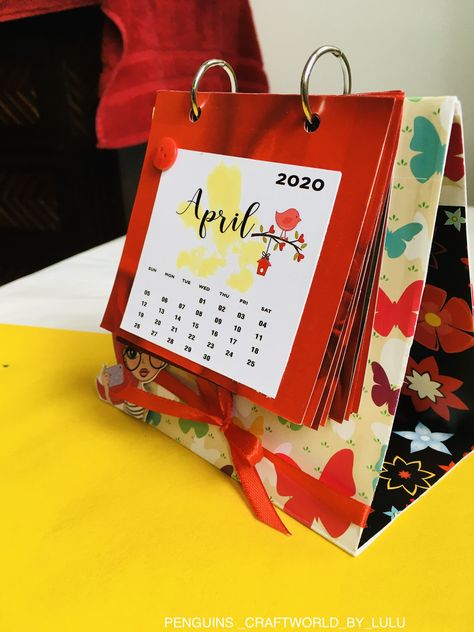 Home Made Calendar, Handmade Calendar, Diy Study Table, Table Calendar, Penguin Craft, Diy Calendar, Paper Craft Diy Projects, Calendar 2020, Handmade Table