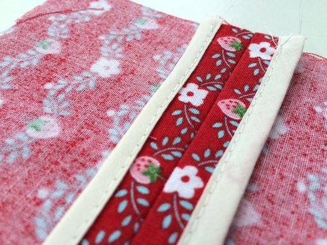 Nerdy Sewing Tips: How to sew a bound - Hong Kong - seam finish – By Hand London By Hand London, Beginner Sewing Projects Easy, Leftover Fabric, Sewing Projects For Beginners, Sewing Skills, Love Sewing, Sewing Tips, Sewing For Beginners, How To Sew