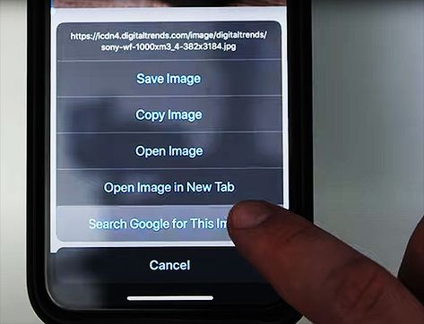 Effectuer une recherche d’image inversée sur un appareil mobile tel qu’un iPhone ou un téléphone / tablette Android est un peu différent d’un ordinateur de bureau. Sur les appareils Apple et Android, vous devez avoir installé l’application Google Chrome pour accéder à la fonction de recherche inversée de Google ou utiliser une application spécialement conçue pour cette fonction. Save Image, Galaxy Phone, Samsung Galaxy, Iphone