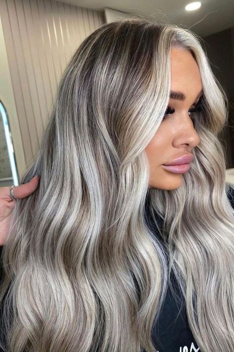 Icy Silver Balayage, Ash Blonde Highlights For Greying Hair, Touch Up Dark Roots Blonde Hair, High Contrast Platinum Blonde, Bleach Out With Shadow Root, Trendy Hair Blonde, Brunette Hair With Highlights 2023, Smug Root Blonde Hair, Blonde Hair On Dark Brown Hair