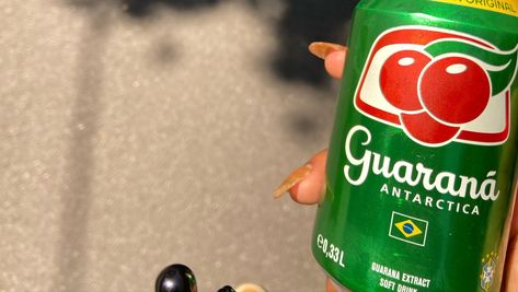 il thé alla pesca is mid. thé al lemon is betta. guaraná is divine. May 22, Ash, Lemon, On Instagram, Quick Saves, Instagram