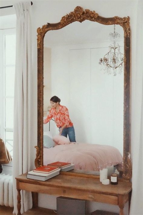 INSPIRATION: INTERIORS: PARISIAN STYLE — CLAIRE HEFFER DESIGN Paris Home Decor, Giant Mirror, Parisian Home, Decorating Rules, Love Luxury, Paris Home, Mirror 3, Eclectic Bedroom, Classic Home Decor