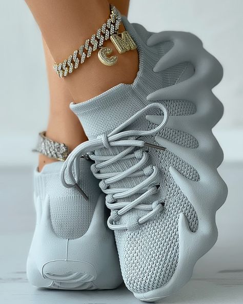 Foams Shoes, Octopus Print, Breathable Sneakers, Print Sneakers, Round Toe Heels, Sneakers Grey, Platform Sneakers, Running Sneakers, Casual Sneakers