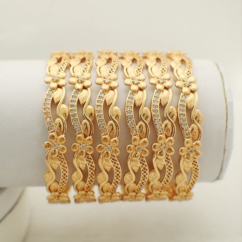 2022 dubai jewelry copper bangles gold plating bangles for women https://m.alibaba.com/product/1600416270552/2022-dubai-jewelry-copper-bangles-gold.html?__sceneInfo={"cacheTime":"1800000","type":"appDetailShare"} Simple Gold Bracelets For Women, Dubai Gold Jewelry Bangles, Gold Jewelry Bangles, Stack Bangles, Dubai Gold Bangles, Copper Bangles, Beautiful Wedding Jewelry, Designs Aesthetic, Gold Ideas