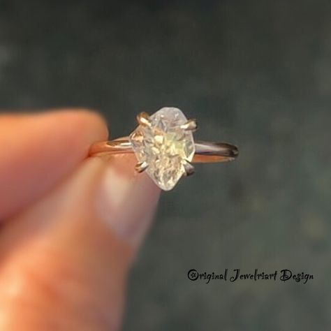 Raw Quartz Engagement Ring, Wedding Rings Raw Stone, Uncut Stone Engagement Ring, Raw Stone Diamond Engagement Rings, Raw Cut Diamond Ring, Raw Cut Diamond Engagement Ring, Raw Cut Wedding Ring, Raw Rock Engagement Ring, Rough Cut Diamond Ring