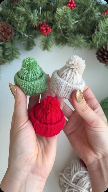 Mini Bobble Hats Christmas, Christmas Handmade Gifts Ideas, Kira Goode, 12 Days Of Christmas Crafts, Christmas Hat Crochet, Bookmark Painting, Eggnog Pie, Christmas Things To Make, Grinch Christmas Party