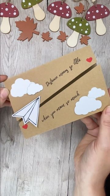 Katharina Tarta on Instagram: "I‘ve seen this genius idea of a diagonal gate fold card at @sonja_mehl and just had to make one myself. It gives such a cool effect, don’t you think? Also someone on TikTok asked me for a card for a friend who is moving far away, and I think the plane connecting the two hearts is just perfect for this 😊♥️ (I think it would also be perfect for someone in a long distance relationship) I hope you like it as much as I do! #papercrafting #cardmaking" Diy Cards For Best Friend, Crafts Tiktok, Farewell Greeting Cards, Long Distance Relationship Cards, Goodbye Cards, Boarders Designs For Projects, Long Distance Best Friend, Card For A Friend, Farewell Cards