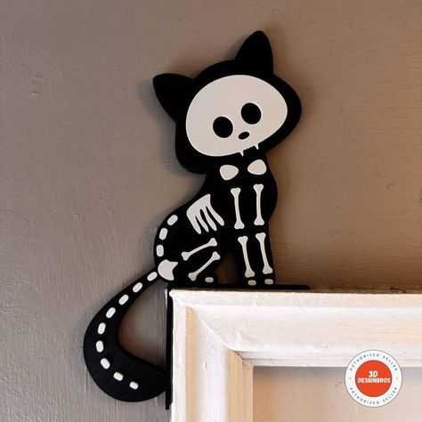 Cartoon Halloween Decorations, Kid Halloween Decorations, Halloween Laser Cut Ideas, Halloween 3d Printing, Haloween Decoracion Diy, Halloween Decorations Door, Cat Halloween Decorations, Diy Halloween Cat, Felt Halloween Decorations