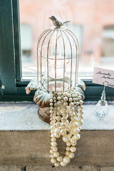 DIY Wedding Centrepieces For Your Budget Wedding | Confetti Wedding Birdcage Decor, Bird Cage Candle, Wedding Reception Accessories, Bird Cage Centerpiece, Cage Decor, Wedding Birdcage, Spring Centerpiece, Bird Cage Decor, Unique Wedding Flowers