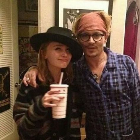 Lily-Rose Depp & her dad Johnny Depp Lily Depp, Lilly Rose Depp, Vanessa Paradis, Lily Rose Depp, Lily Rose, It Girls, Fame Dr, Johnny Depp, The Man