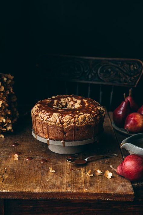 Pear Crumble Cake   Chai Caramel Caramel Pear Cake, Chai Caramel, Moist Coffee Cake, Italian Christmas Cookie Recipes, Autumn Breakfast, Triple Chocolate Mousse Cake, Winter Brunch, Italian Butter Cookies, Baking Lessons