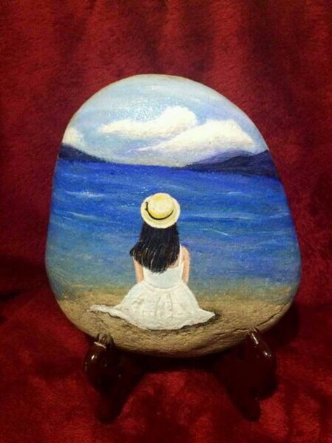 Ideas With Pebbles, River Stones Crafts, Art Pierre, Stone Art Painting, Painted Rocks Kids, River Rocks, Diy Home Decor Ideas, Painted Rocks Diy, Rock Painting Ideas Easy