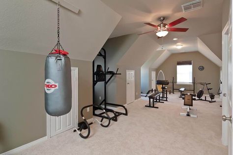 Bonus Room Gym, Small Bonus Room Ideas, Bonus Room Decorating, Bonus Room Above Garage, Bonus Room Office, Bonus Room Design, Media Room Seating, Room Above Garage, Bonus Room Ideas