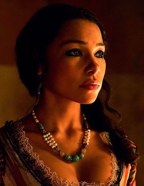 Jessica Parker Kennedy stars as Max in Black Sails (STARZ 2014-17) Max Black Sails, Black Sails Starz, Charles Vane, Pirate Wench, Pirate Art, Black Sails, Pirate Life, Max Black, Treasure Island