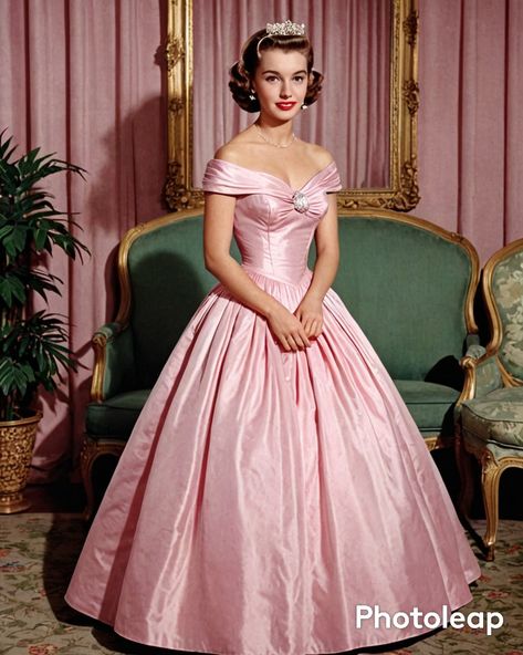 50s Ball Gown, 1950s Gown, Ball Gown Vintage, Ball Gowns Vintage, 1950s Prom, Military Ball Gowns, Gown Vintage, Military Ball, Character Inspo