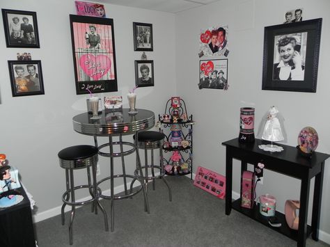 I love how this area turned out in my Lucy room.  Those are actually fake milkshakes I made with Plaster of Paris and white caulk for the whipcream. I Love Lucy Decor, Plaster Of Paris, Themed Room, Accent Wall Decor, Love Lucy, I Love Lucy, Milkshakes, Spare Room, Bedroom Themes