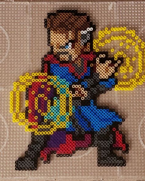 Perler Beads Marvel, Marvel Perler Bead Patterns, Marvel Perler Beads, Avengers Perler, Med Doctor, Hama Beads 3d, Hama Art, Modele Pixel Art, Perler Creations