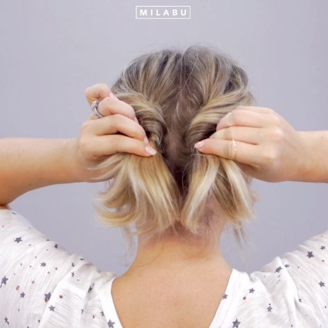 9,030 Likes, 104 Comments - Milana | Milabu (@milabu.co) on Instagram: “Love this dimensional topsy tail messy bun: so easy and so pretty! Music: @jonarekulsveen…” Topsy Tail, Sanggul Modern, Peinados Fáciles Para Cabello Corto, Penteado Cabelo Curto, Hair Videos Tutorials, Short Hairstyle, Good Hair Day, Tutorial Video, Diy Hair