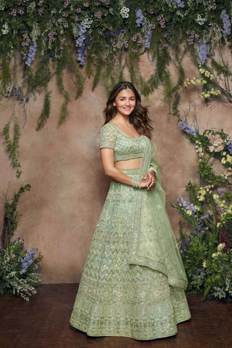 Alia Bhatt in a modern wedding lehenga Light Green Lehenga, Alia Bhatt Lehenga, Traditional Lehenga Designs, Mint Green Lehenga, Bridesmaids Outfits, Rollercoaster Of Emotions, Bridesmaid Lehenga, Alia Bhatt Photoshoot, Shimmery Dress