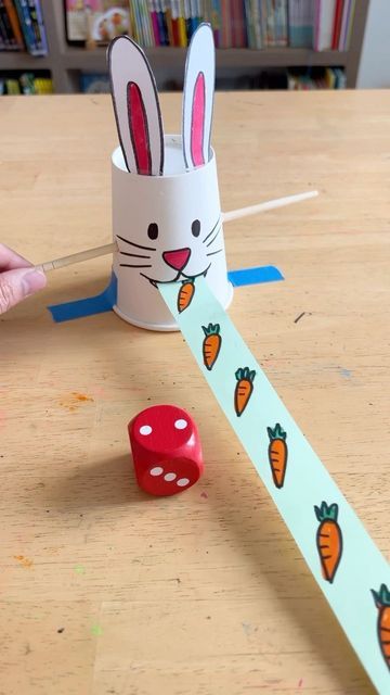 Fynn Sor | Happy Tot Shelf on Instagram: "Children will love counting with this cute Count and Feed the Rabbit Toy! Who’s making one? Let me know in the comments! 👉🏻 Recommended for 2yo to 6yo 👉🏻 For 2 to 3yo, call out a number from 1 to 10 and have your child feed the rabbit the matching number of carrots. 👉🏻 For 4 to 6yo, toss 1 or 22 dice and feed the rabbit the number of carrots that show up on the dice. . ❤️ Love this idea? Please share this reel with all your friends! . #learningisfu Creative Games For Kids, Engineering Activities For Kids, Carrot Craft, Diy Kids Crafts, Mathematics Activities, Stem Subjects, Diy Kids Games, Activities Printable, Rabbit Crafts