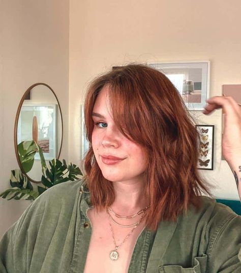 Dark Red Hair Styles, Cabelo Plus Size, Red Hair Styles, Dark Orange Hair, Bob With Curtain Bangs, Dark Ginger Hair, Honey Brown Hair, Red Hair Inspo, Ginger Hair Color