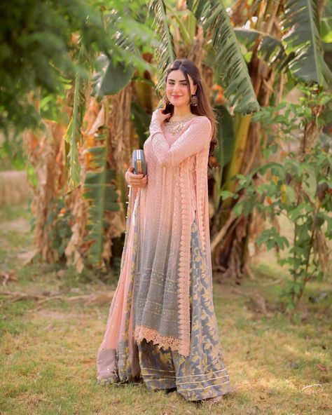 New Dress Pattern, Future Son, Pakistani Party Wear Dresses, Anarkali Dresses, Party Wear Dress, Womens Trendy Dresses, Pakistani Fancy Dresses, Pakistani Dresses Casual, Pakistani Fashion Party Wear