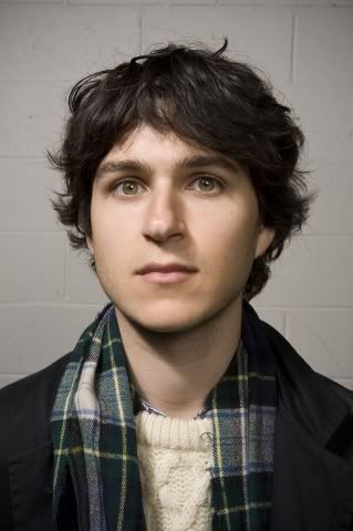 Eyes like these are dangerous. Deep Set Eyes Men, Jewish Character Inspiration, Jewish Fashion, Jewish Man Aesthetic, Intense Eyes Men, Black Man Eyes Aesthetic, Jewish Nose Man, Ezra Koenig, Greek Men