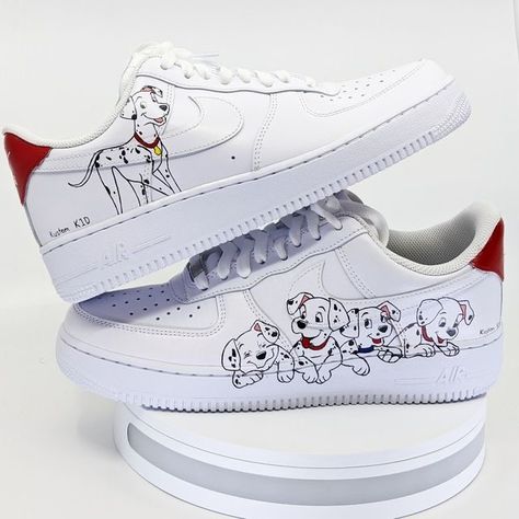 Painted Nike Air Force, Custom Shoes Diy, Nike Shoes Air Force, Dr Shoes, White Nike Shoes, Trendy Shoes Sneakers, Nike Shoes Girls, Jordan Shoes Girls, Custom Nike Shoes