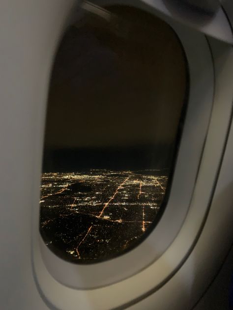 plane travel night city lights Plane Asthetic Photos, Plane Window Aesthetic Night, On A Plane At Night, Airplane City View, Night Flight Window, Night Plane Window, Air Plane Window View, Plane Window View Night, Flight Night View