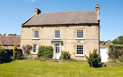 Yorkshire Farmhouse, Georgian Cottage, Georgian Farmhouse, Stone Homes, 3 Storey House Design, English Farmhouse, House Uk, Cottage Farmhouse Decor, Dark Cave