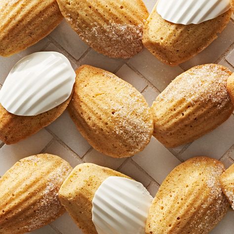 Delish French Desserts Easy, Baking Pastries, French Madeleines, Microwave Chips, Genoise Cake, Madeleine Recipe, French Dessert, December Birthday, Xmas Cookies