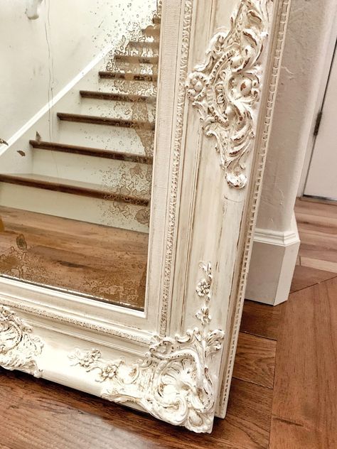 Painted Gold Mirror, Large Mirror Diy, Refinish Mirror Frame, Phoenix Inspiration, Diy Antique Mirror, Mirror Makeover Diy, Upcycled Mirror, Mirror Redo, Painting Mirror Frames