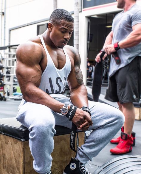 Simeon Panda Simeon Panda, Male Fitness Models, Bodybuilding Motivation, Beast Mode, Gain Muscle, Muscle Men, Fitness Gym, Gym Motivation, Gym Life