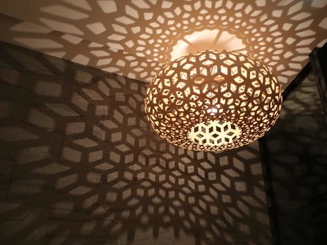 David Trubridge, Nursery Lighting, New Zealand Houses, Small Pendant Lights, Clip Lights, Deco Luminaire, Snowflake Pendant, Red Dot Design, Hexagon Pattern