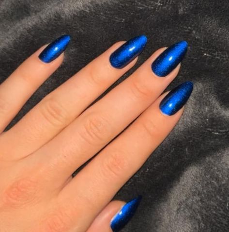 Blue Nails With Yellow Accent, Blue Nails Metallic, Royal Blue Chrome Nails, Sapphire Blue Nails, Blue Metallic Nails, Blue Nails Inspiration, Car Nails, Metallic Blue Nails, Flash Nails