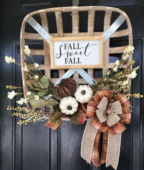 Fall themed decorated tobacco basket Custom orders welcome 🍂I accept cash, credit/debit(square), cash app, Venmo & PayPal. No checks. Sorry for the inconvenience. 🍂If shipping is required- shipping cost will be added onto the total of the item. Payment must be made in Full before shipping. ALL TOBACCO BASKET ORDERS MAY VARY! DEPEDNING ON THE AVAILABILITY OF BASKETS. AND IF I HAVE TO CUSTOM ORDER OTHER BASKETS (not pictured) The prices for these are subject to change. message me Basket Arrangement, Basket Christmas, Basket Decor, Sorry For The Inconvenience, Christmas Baskets, Cash App, Wall Gallery, Basket Ideas, Autumn Theme