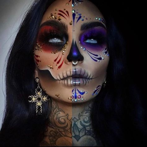 Catrina Makeup Ideas, Sarah Cabrera, Makeup Dia, Neon Unicorn, Catrina Makeup, Halloween Makeup Sugar Skull, Beetlejuice Makeup, Holloween Makeup, Dead Makeup