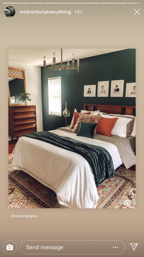 Green wall with mid century style Dark Green Focal Wall Bedroom, Emerald Green And Copper Bedroom, Emerald And Wood Bedroom, Cozy Bedroom Mid Century Modern, Pine Green Accent Wall, Emerald Walls Bedroom, Green Wall Guest Bedroom, Boho Bedroom Green Accent Wall, Green Wall Bedroom Decor