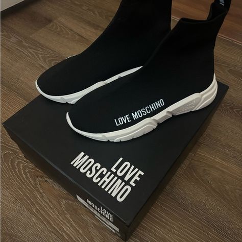 Love Moschino Sock Sneakers Eur 39 / Wms 9 Love Moschino Shoes, Moschino Shoes, Sock Sneakers, Love Moschino, Black Sneakers, Casual Outfit, Moschino, Casual Outfits, Socks