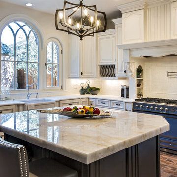 Cristallo Quartzite Kitchen, Cristallo Quartzite, Quartzite Kitchen Island, Brick Floor Kitchen, French Country Style Kitchen, Quartzite Kitchen, Mountain Style Homes, Contemporary Kitchen Remodel, Inset Cabinetry