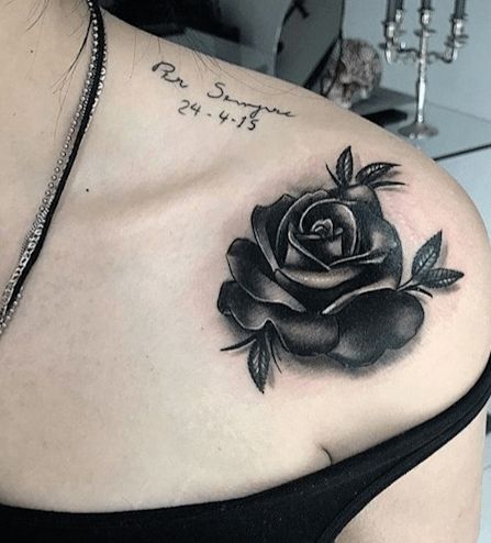 Black Rose Tattoo Meaning, Tatoo Rose, Rose Tattoo On Ankle, Ankle Tattoo Ideas, Black Rose Tattoo, Rose Tattoo Ideas, Girl Shoulder Tattoos, Rose Tattoos For Men, Blue Rose Tattoos