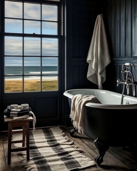 Tour through a Dark Coastal House 🏠⚫️🌊☁️ | Instagram Cabin Modern, Tiny House Towns, Small Cottage Homes, Black Rooms, Coastal House, Coastal Living Rooms, Interiors Dream, Modern Cabin, Cottage House Plans