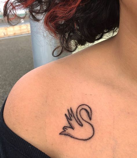 Mazzy Star Tattoo, Swan Tattoo, Funky Tattoos, Cute Tats, Mazzy Star, Jewelry Tattoo, Dainty Tattoos, Aesthetic Tattoo, Dream Tattoos