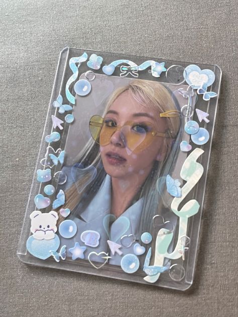 Photo Card Decoration Ideas Kpop, Twice Toploader, Kpop Top Loader Decor, Toploader Ideas Kpop, Deco Card Kpop, Kpop Photocard Deco, Top Loader Decor, Photo Cards Aesthetic, Kpop Deco Toploader