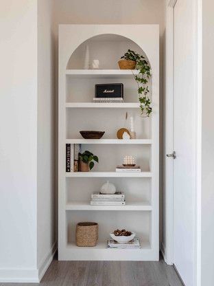 Billy Regal Hack, Arched Wall Niche, Niche Decorating Ideas, Wall Niche Ideas, Niche Decor, Billy Ikea, Ikea Bookshelves, Ikea Billy Bookcase, Bookcase Design