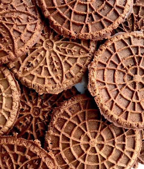 ~Classic Chocolate Pizzelle Cookies~ | Great Taste Buds Chocolate Pizzelle Recipe, Pizzelle Iron, Pizzelle Cookies, Pizzelle Recipe, Cup Of Cocoa, Italian Cookies, 3 Eggs, Classic Cookies, Xmas Food