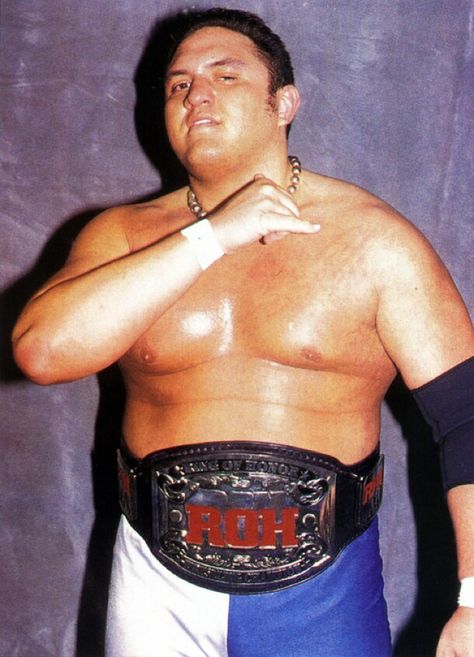 Samoa Joe ROH World Heavyweight Champion Samoa Joe, Tna Wrestling, Watch Wrestling, Ring Of Honor, Japan Pro Wrestling, Kenny Omega, Pro Wrestler, Wrestling Superstars, Body Reference Poses