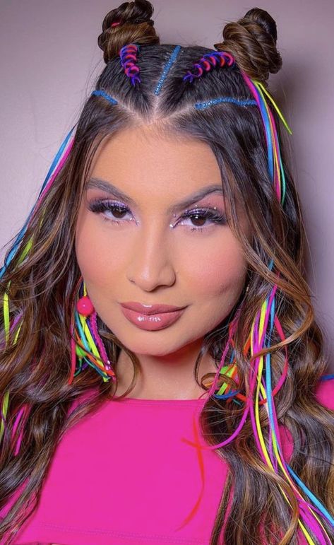 Neon Party Outfits, Carnival Hairstyles, Disco Makeup, Top Braid, Rave Hair, Festival Hair, Neon Party, Happy Hair, Party Hairstyles