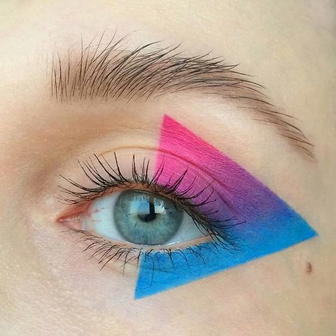 Cyberpunk Makeup, Fast Makeup, 80s Makeup, Show Makeup, Face Art Makeup, Fresh Makeup, Hot Makeup, Eye Makeup Designs, Colored Eyeliner